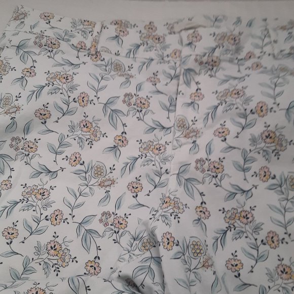 Loft Plus Size 16 Floral Pants - Picture 10 of 11